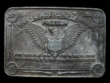 KF27129 VERY COOL VINTAGE 1983  NRA  LEADERSHIP AWARD BELT BUCKLE