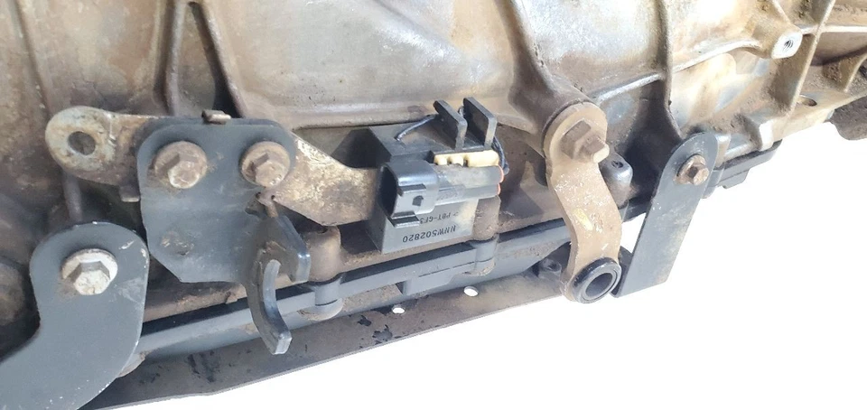 2006 Range Rover LR3 OEM Automatic Transmission 4.4L 6 Speed - Изображение 2 из 4