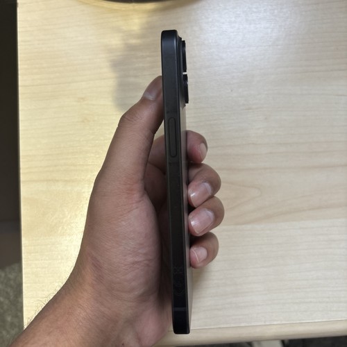 Apple iPhone 15 128GB Black Unlocked 91% Battery Health Excellent Condition - Afbeelding 3 van 8