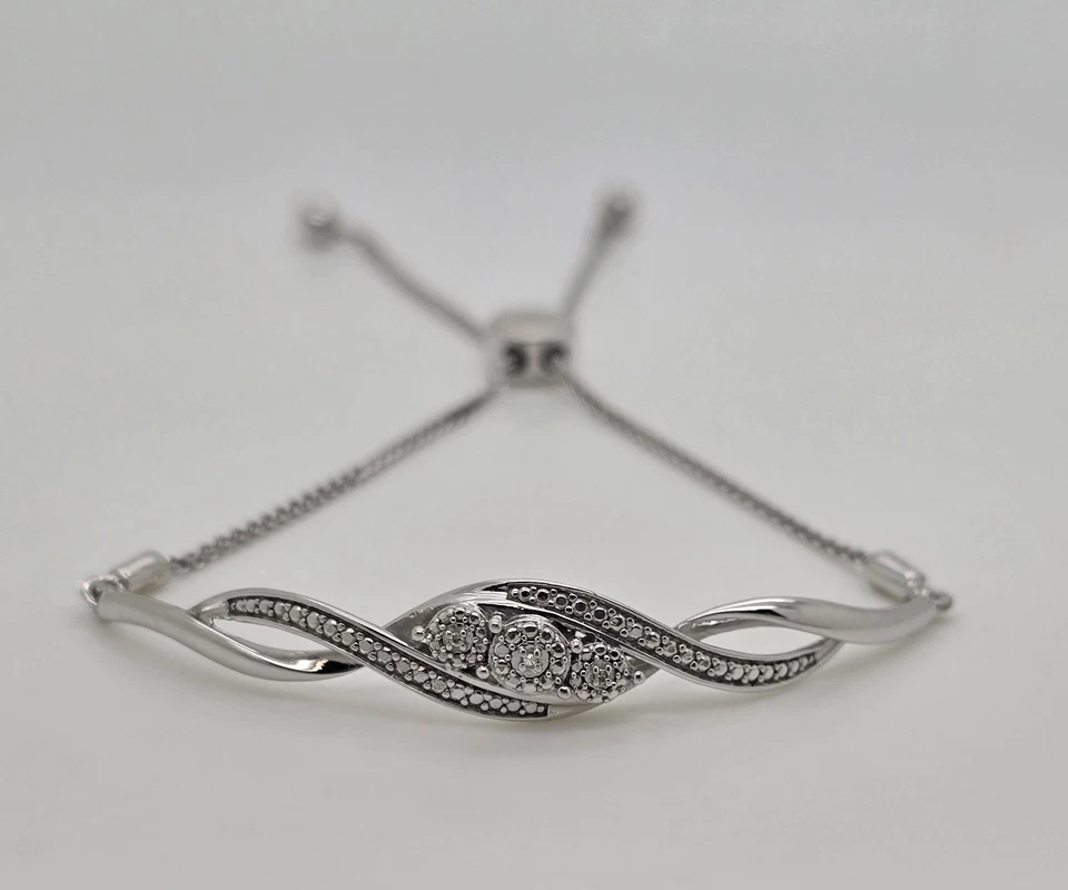 Hermoso elegante brazalete ajustable de diamantes genuinos de plata de ley Kay's Foto 3 de 4