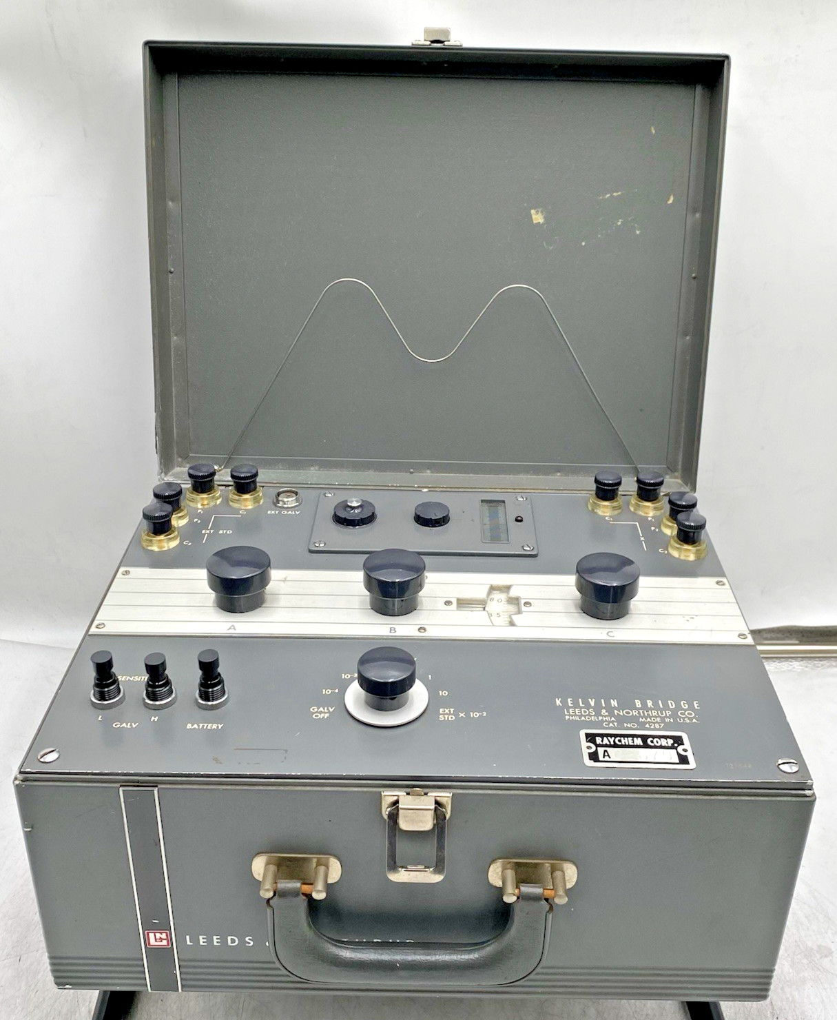 LEEDS & NORTHRUP 72-439 Direct Circuit Kelvin Bridge A02879