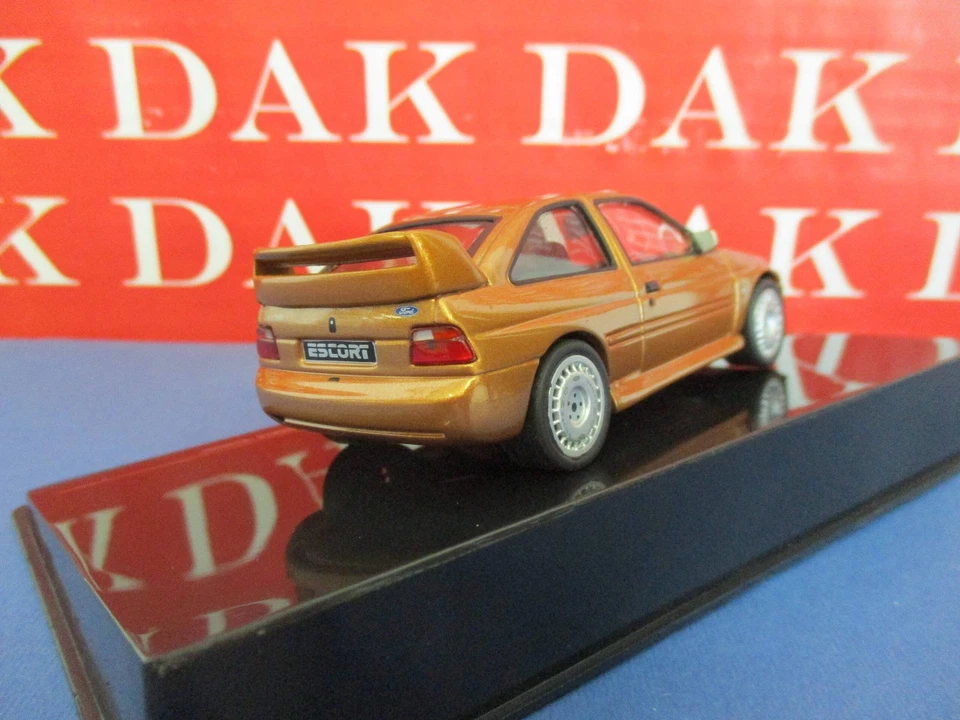 Die cast 1/43 Modellino Auto Ford Escort RS Cosworth Custom 1992 by Ixo - Immagine 3 di 4