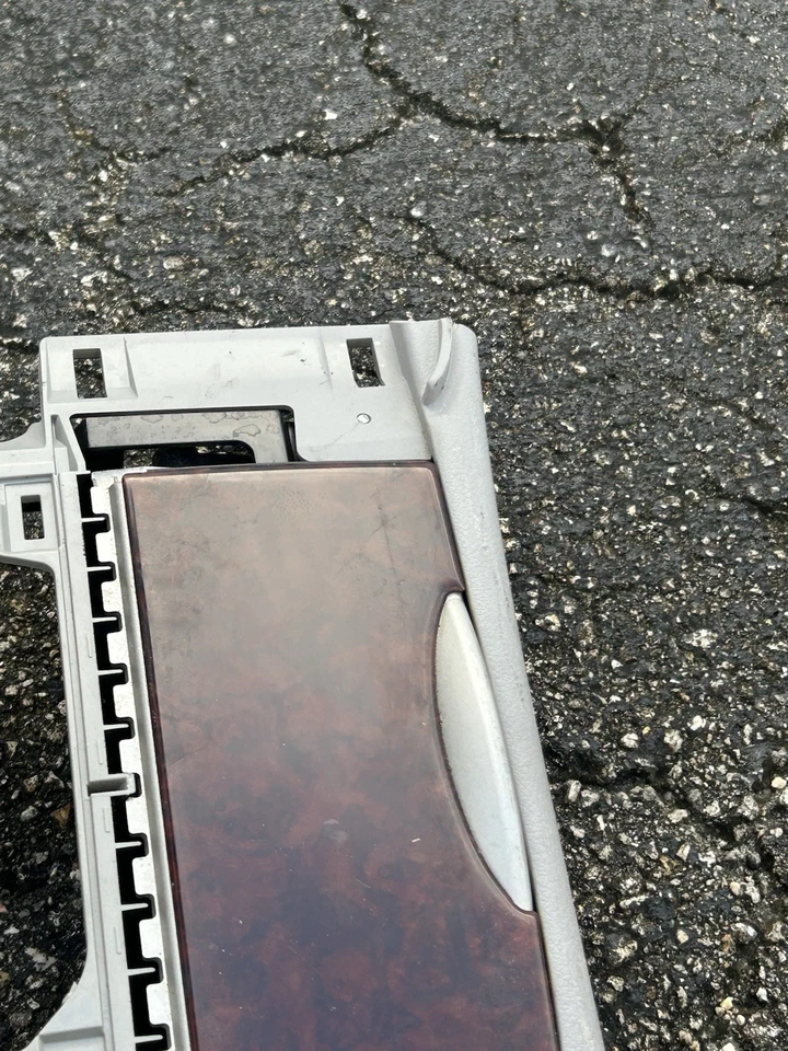 Toyota Camry 2009 OEM palanca de cambios moldura con portavasos 58805-06070 Foto 3 de 4