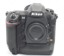 Nikon D5 XQD Slots Body Shutter Count 27K 2 B...