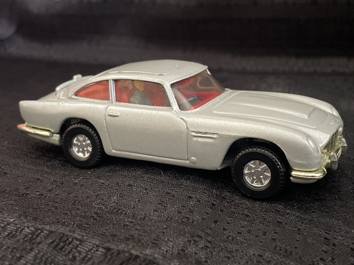 Corgi Toys JAMES BOND 007 ASTON MARTIN DB5 | eBay