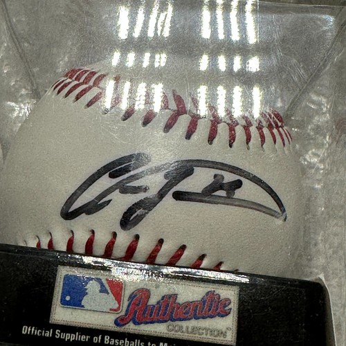 Carlos Zambrano Signed Baseball Chicago Cubs Unauthenticated - Picture 6 of 10