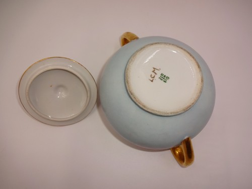 Vintage B&C Limoges Double Handled Sugar Bowl & Lid White Pink Roses Flowers - Picture 7 of 8