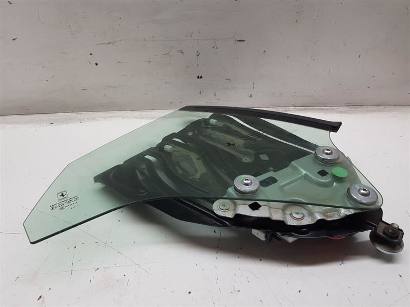 2015-2019 FERRARI CALIFORNIA PORTOFINO REAR RIGHT SIDE DOOR QUARTER WINDOW GLASS