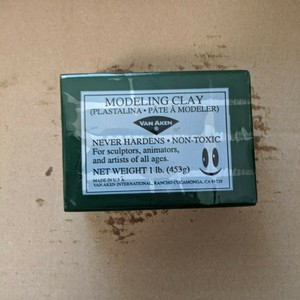 green modeling clay