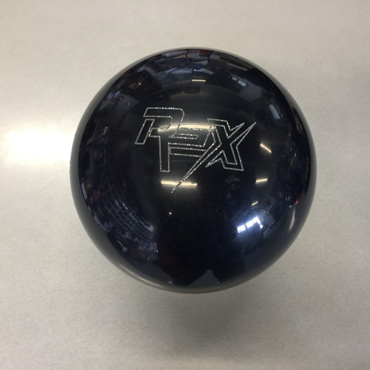 Storm Virtual Energy Blackout 1st quality bowling ball 13 LB