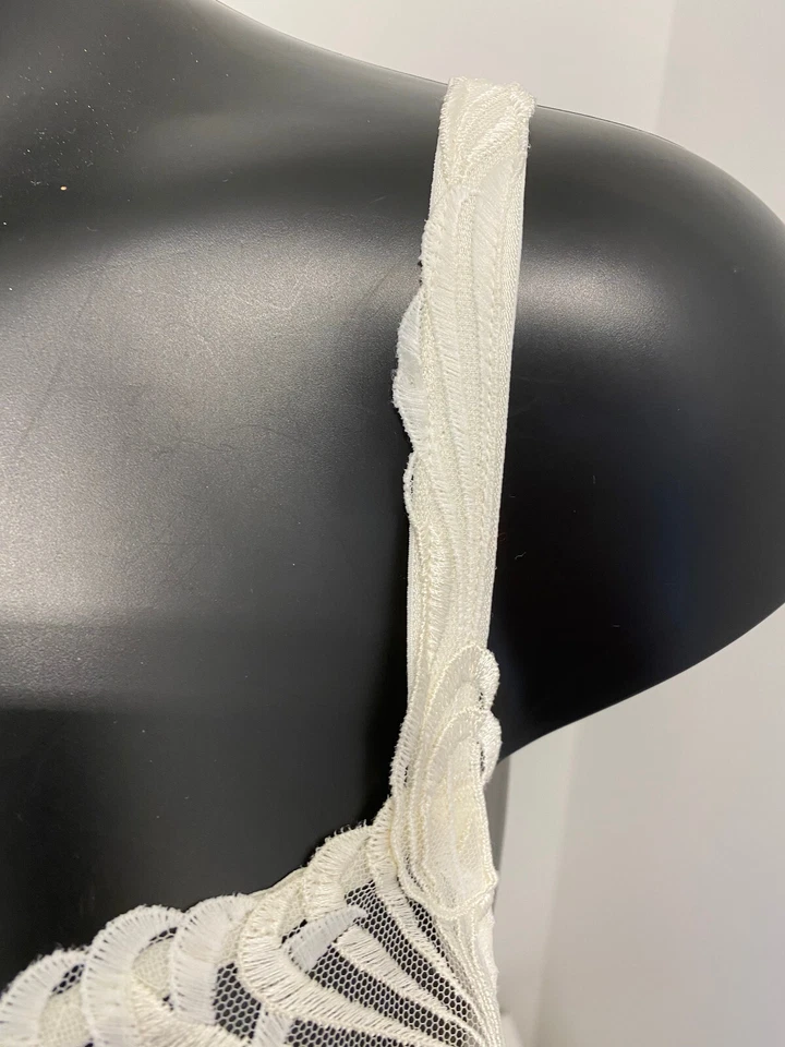 Sujetador Felina Solutions Crema 32D Sin Acolchado Con Aros Bonito Encaje Tops Soporte Foto 4 de 4