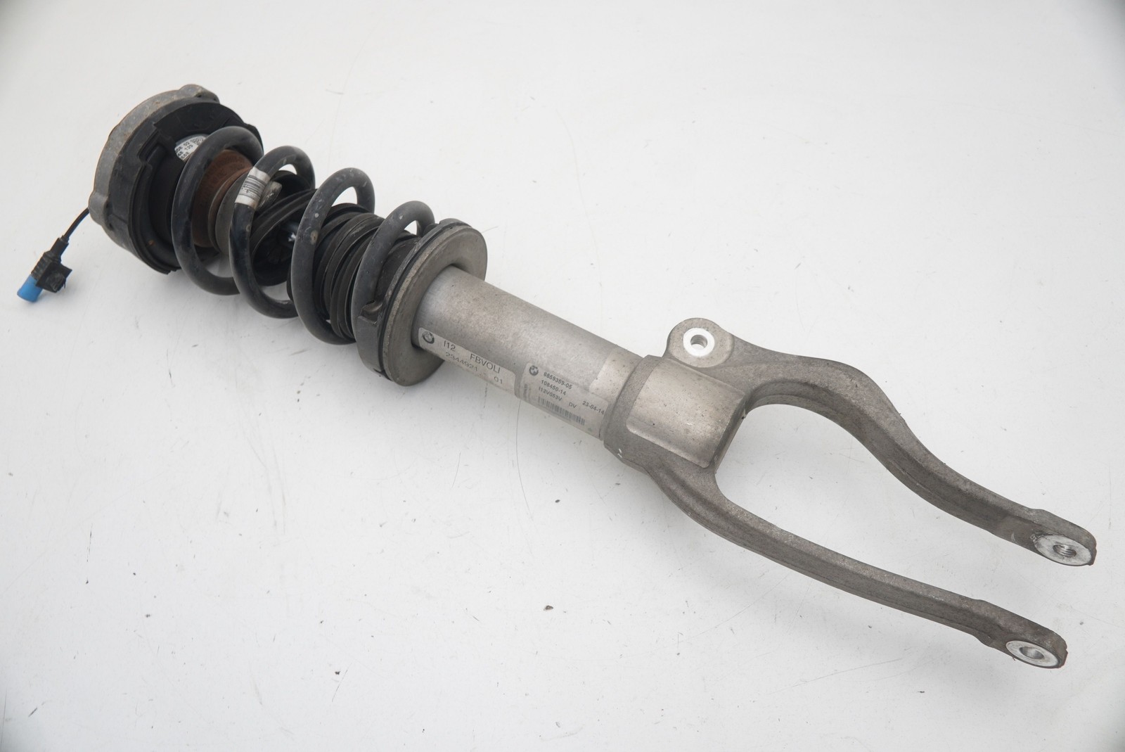 Front Left Shock Absorber Spring Coil Strut 37106859359 OEM BMW i8 2014-17