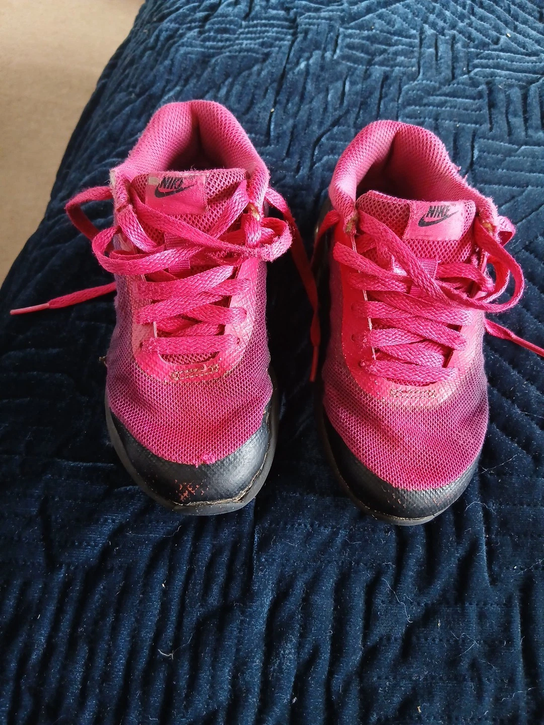 Scarpe da ginnastica Nike rosa per bambina taglia 10