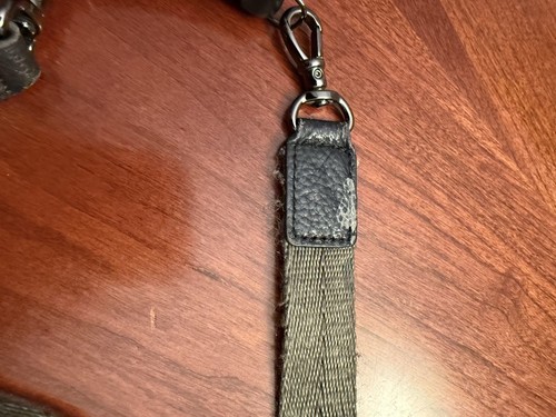 Bandolier Black Leather Case iPhone 11 Pro Woven Olive Green Strap - Photo 4 sur 4