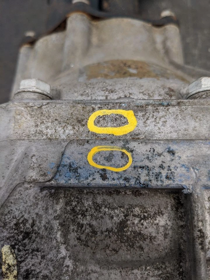 Interruptor y actuador de eje delantero Carrier para camioneta Chevrolet 1500 88-97 1173815 Foto 3 de 4