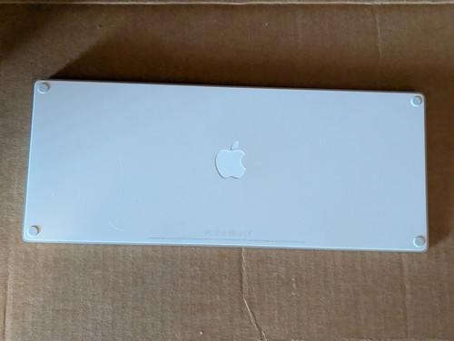 Apple Magic Keyboard A1644 inglés de EE. UU. con cable conector Lightning - FUNCIONA - Imagen 7 de 19