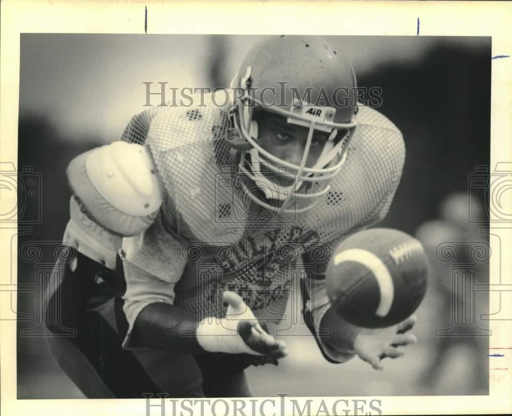 1990 Press Photo Brian Newman, Holy Cross High School Football Practice