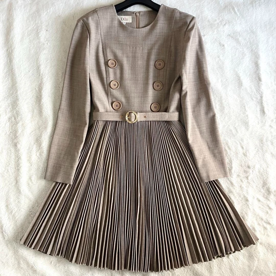 Robe jupe plissée ceinturée manches longues vintage laine Christian Dior Miss Dior M beige