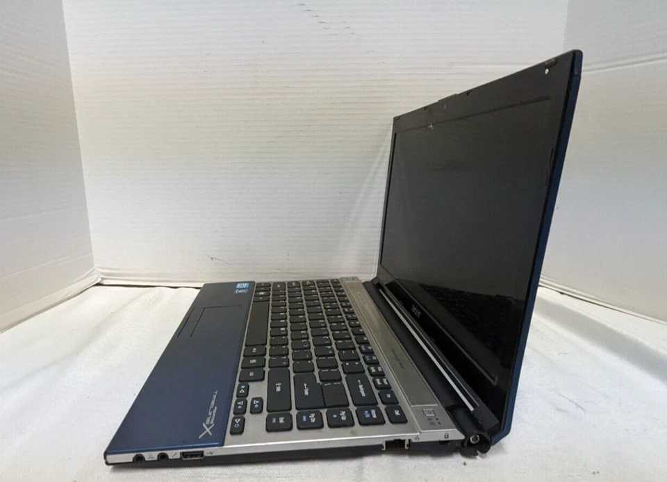 Portátil Acer Aspire 3830 14" Intel i5 2ª Gen 4gbs Ram Sin Disco Duro Foto 3 de 4