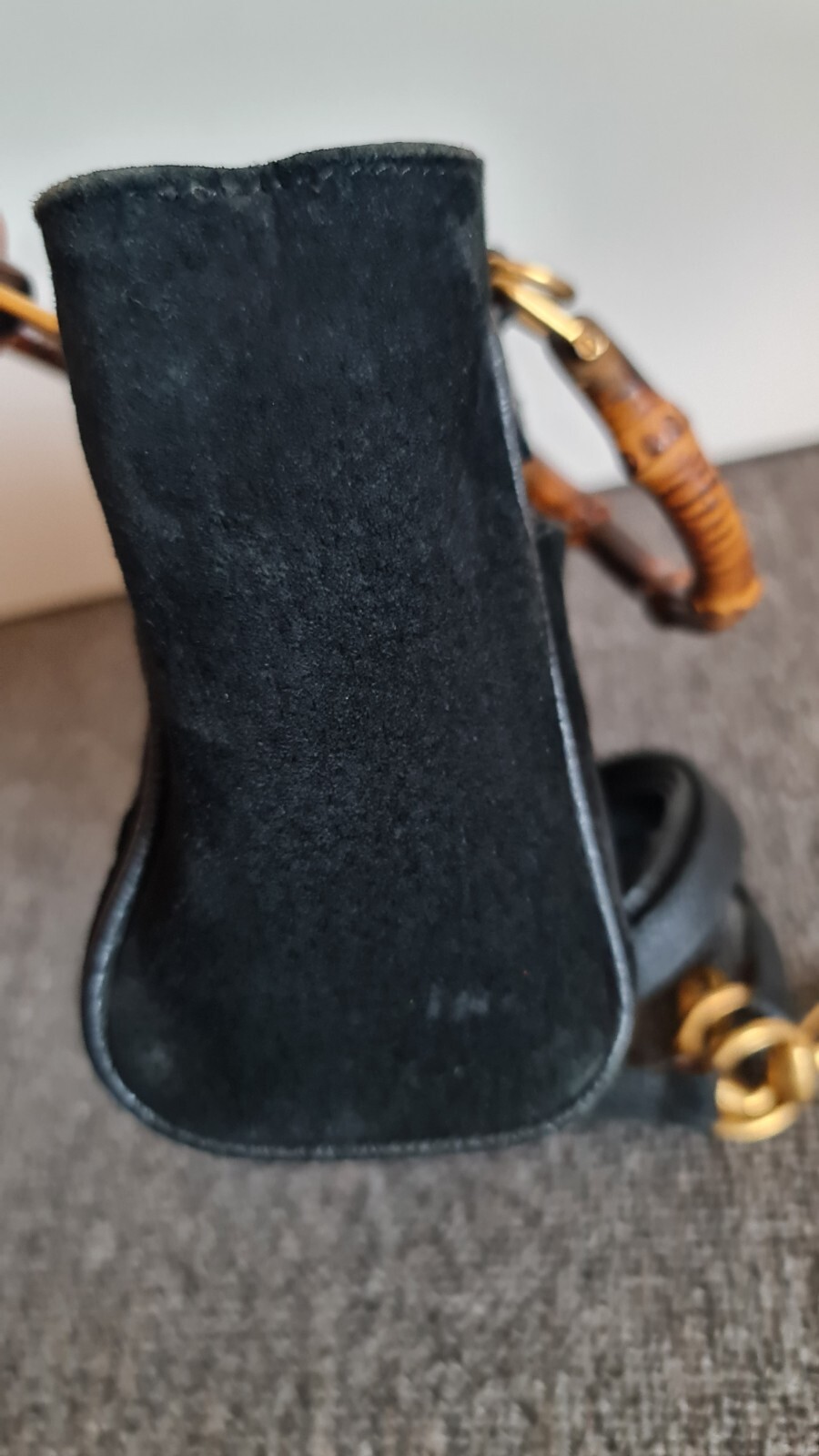 Picture 4 of 24