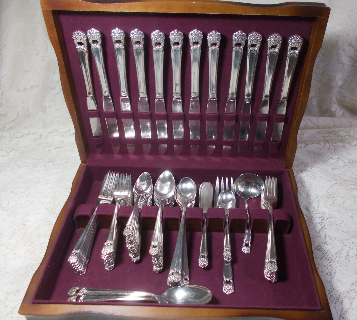 1847 Roger Bros IS Silverplate Flatware-81 Pieces Eternally 1847 Roger Bros IS Silverplate Flatware-81 Pieces Eternally