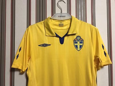 UMBRO SWEDEN 2009/10 NATIONAL SOCCER TEAM Official shirt top
