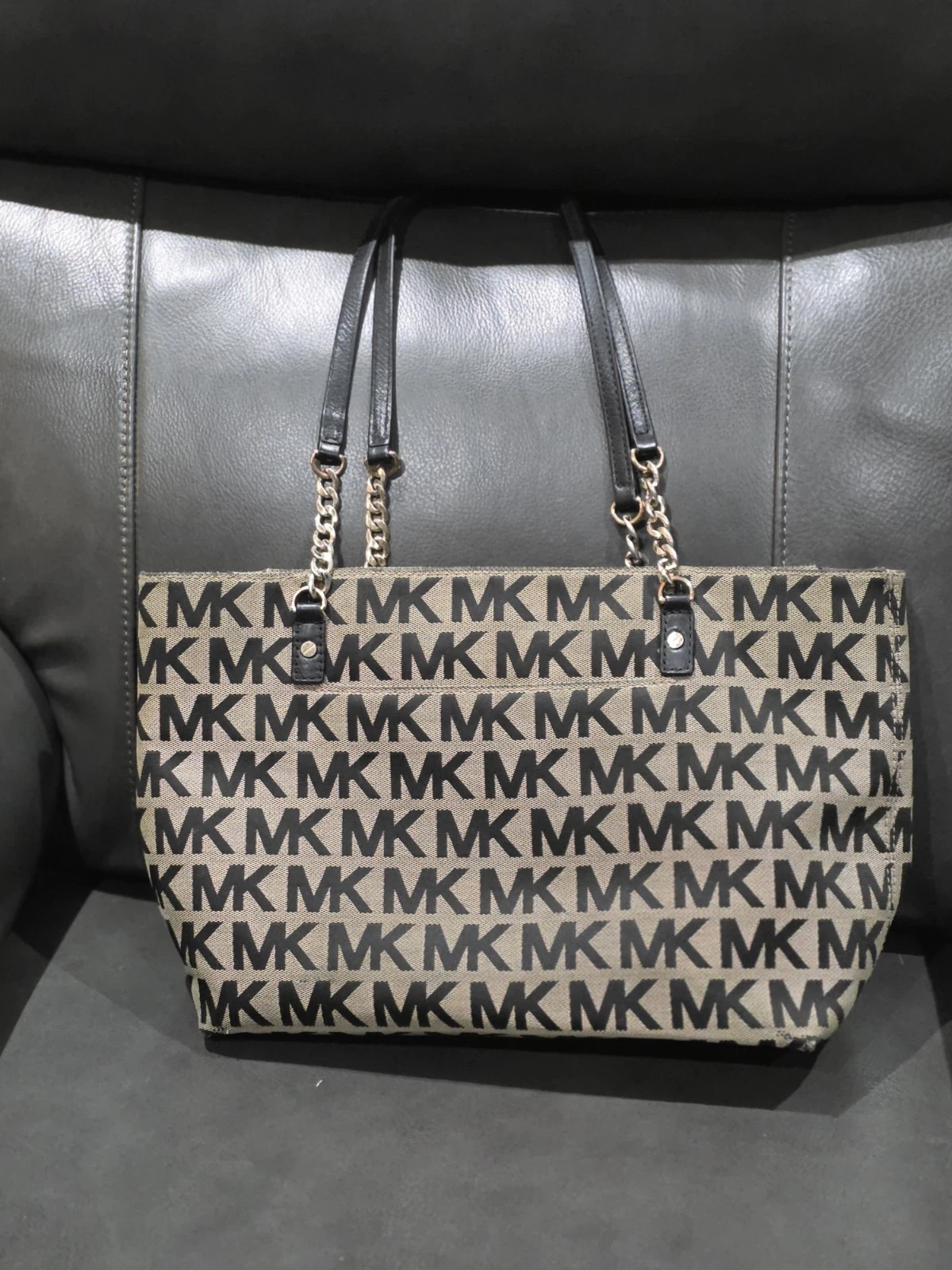 Michael Kors Jet Set chain Tote MK Signature Logo Beige Black -large