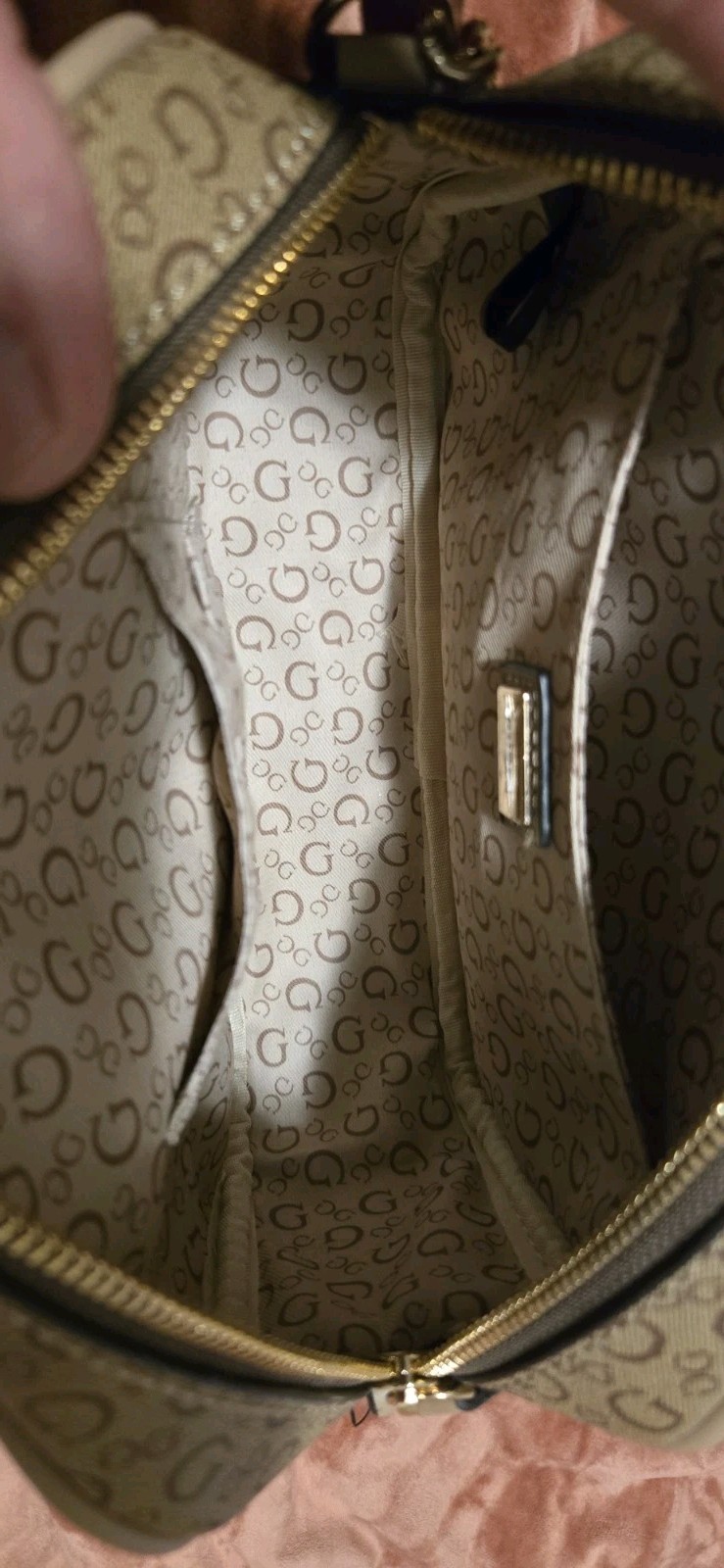 GUESS PURSE — image 4