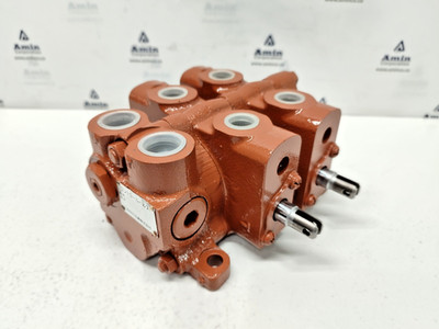 Kyb Kayaba 21020-31031 Hydraulic control valve - NEW