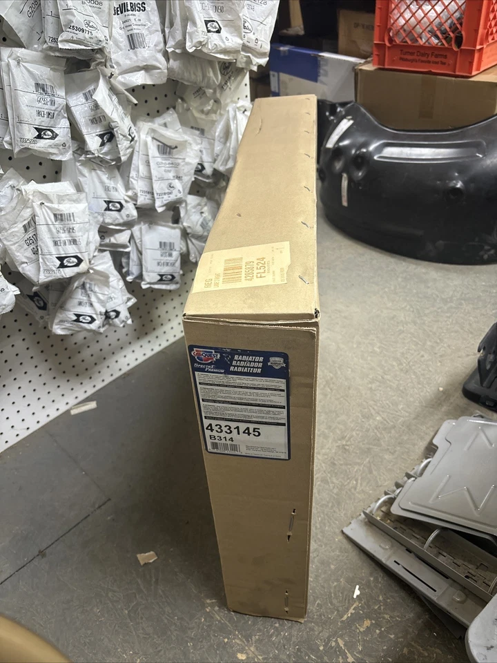 Radiador Carquest 433145, para seleccionar 86-97 Nissan D21/Pathfinder/Pickup Foto 2 de 3