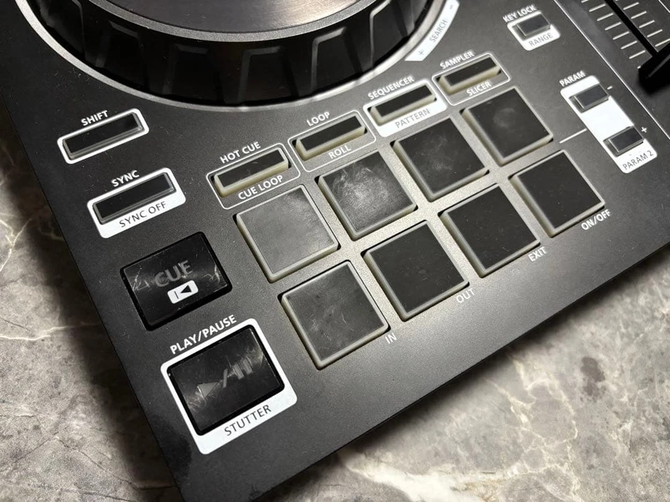 Roland DJ-202 with USB/Audio Cable Tested and Working 2-Channel Controller Used - Image 4 of 4