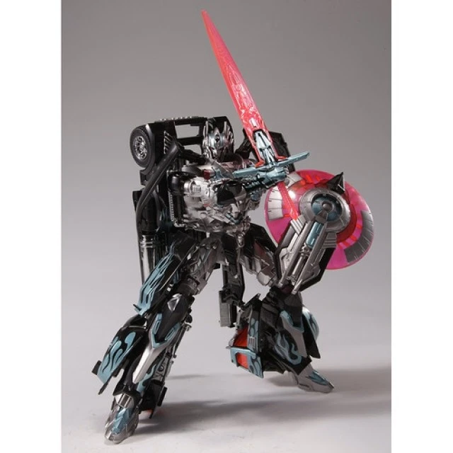 Transformers 4 - Lost Age -  Black Knight Optimus Prime Takara Tomy - Image 4 of 4