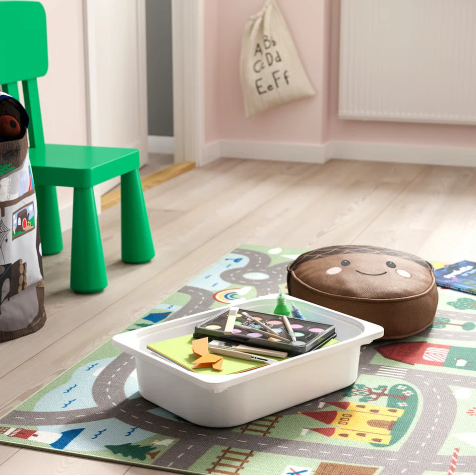 Unidad de almacenamiento IKEA TROFAST con cajas - blanco teñido de pino y blanco/azul claro Foto 2 de 4