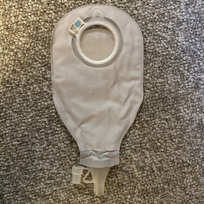 2 Coloplast 18621 SenSura Mia Click High Output Ostomy Pouch, EXP2027
