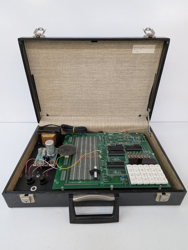 Intel MCS-85 System Design Kit (SDK-85) Microprocessor Dev Model 9800292-01