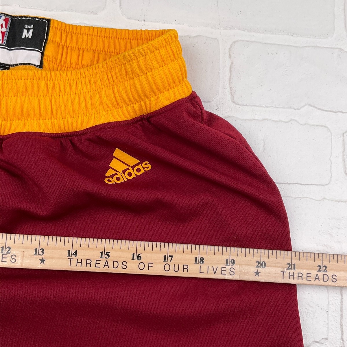 Adidas NBA Shorts Men Medium Red Gold CLEVELAND CAVALIERS
