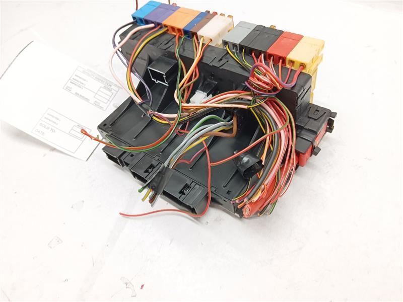 03-04 Mercedes R230 SL500 Front SAM Module Signal Activation 03-04 Mercedes R230 SL500 Front SAM Module Signal Activation