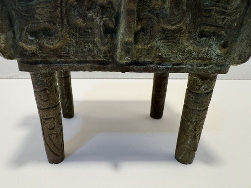 Ancient Chinese Bronze Dragon Incense Burner Ding Statue - Picture 12 of 20