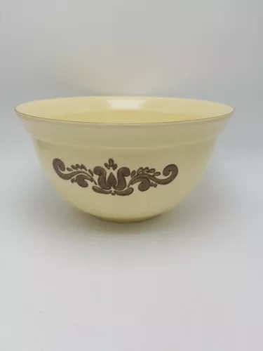 Pfaltzgraff  "Village" 9 7/8 Inch / 3 Quart Mixing Bowl