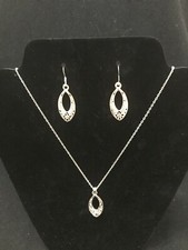 Marquis Shaped Pendant Necklace Earring Set Designer Jewelry Costume Silver Tone
