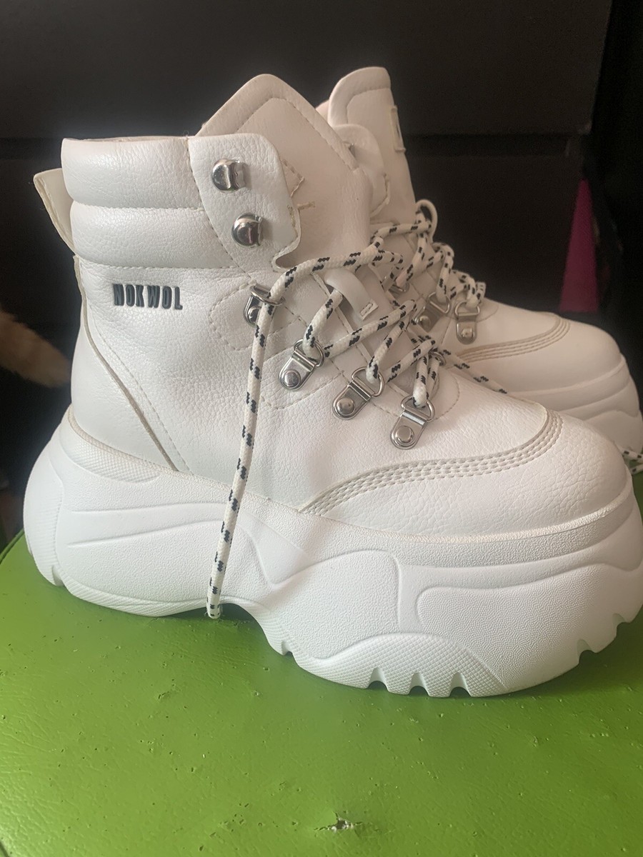Chunky Trainers Nokwol Scared White Nokwol Trainers Size UK