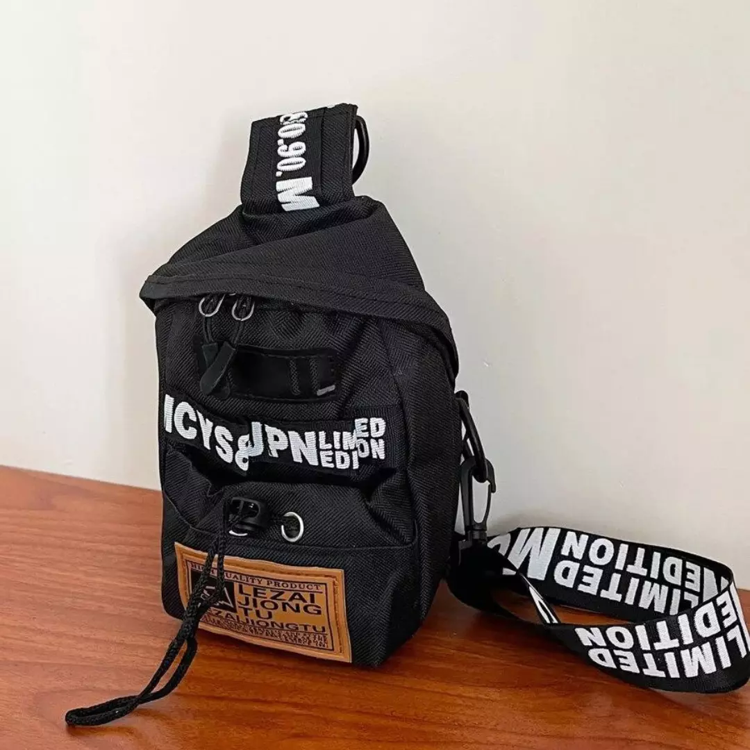 Letter Graphic Large Capacity Backpack