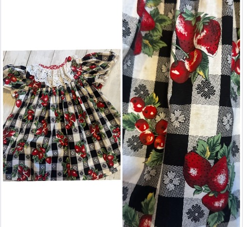 VTG Polly Flinders Red Black Plaid Berry Print Holiday Dress Eyelet Collar 2T