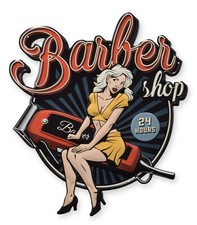 Une plaque en étain embossée - salon de coiffure réplique design rétro décoratio