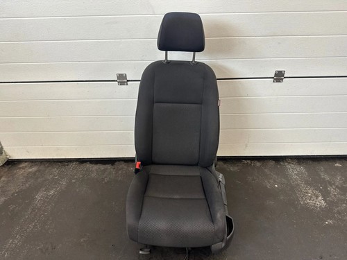 Volkswagen Golf Plus 2010 Fahrersitz MAB4707