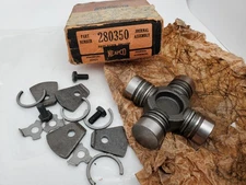 1949-54 Ford Mercury Front U Joint Non Greaseable NEAPCO #: 280350