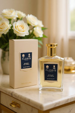 Bouquet de La Reine Floris fragancia - una fragancia para Mujeres 2002