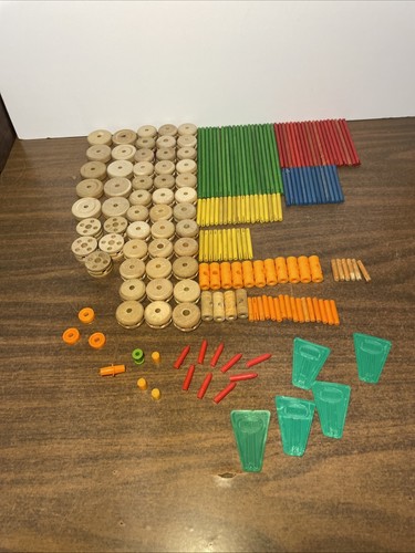 Vintage Tinkertoy aus Holz und Kunststoff 190 Teile
