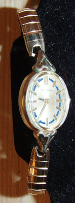 Vintage Bulova 10K Rolled Gold Working Ladies Wrist Watch N3 Roman Numerals