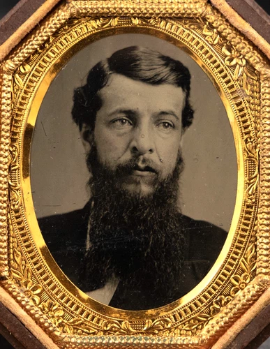 Berg 3-384 Brown Octagonal 1/9 Union Case, Portrait Tintype of Long Bearded Man